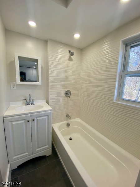 323 Rutherford Avenue, Unit 3 Franklin, NJ 07416 - Photo 6 of 7