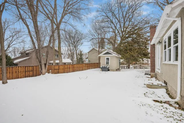 $330,000 | 2296 Shadywood Road, Wayzata, MN 55391