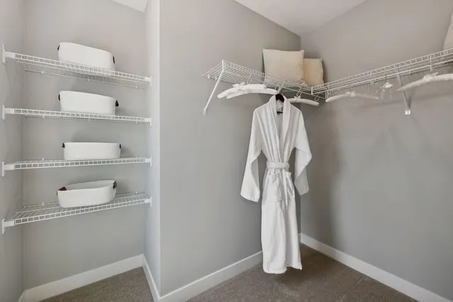 $1,135,890 | 20090 63rd Avenue North, Corcoran, MN 55340