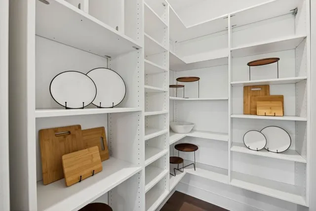 $1,135,890 | 20090 63rd Avenue North, Corcoran, MN 55340