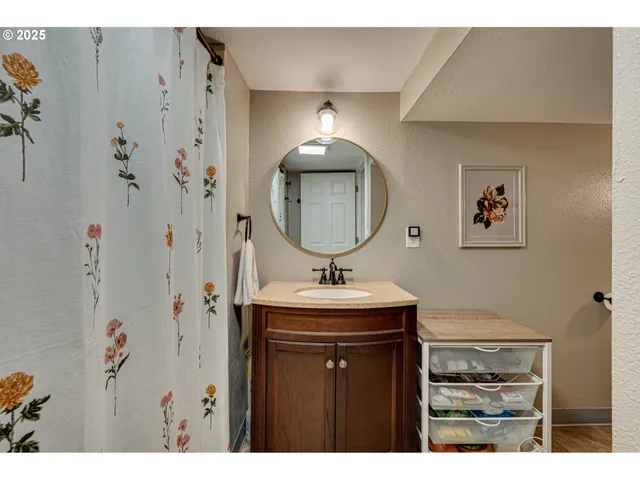 $474,900 | 3632 Columbia Heights Road, Longview, WA 98632