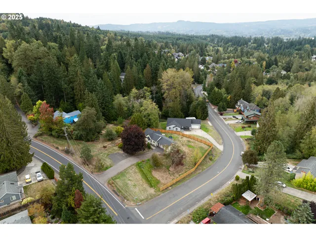 $474,900 | 3632 Columbia Heights Road, Longview, WA 98632