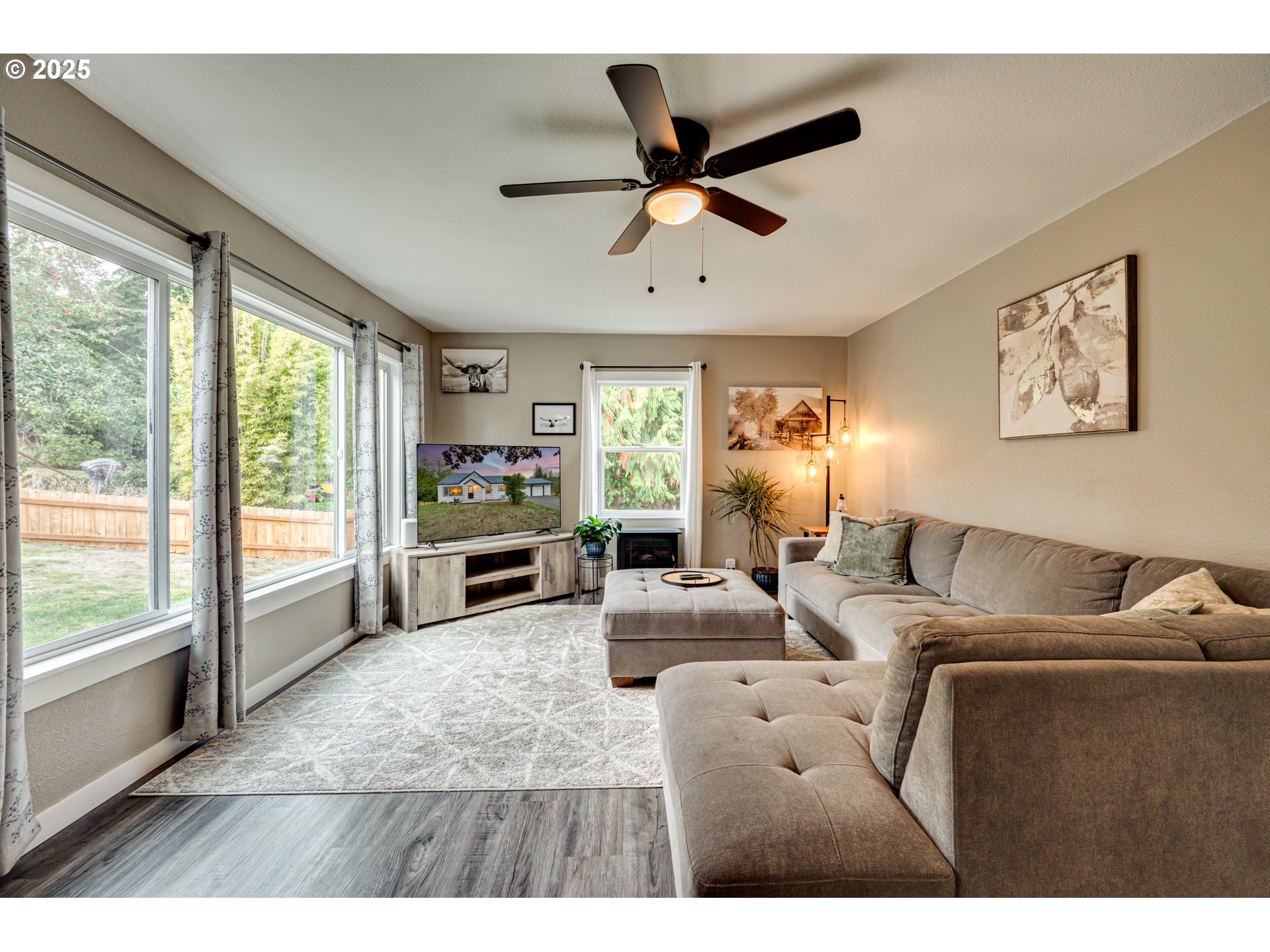 3632 Columbia Heights Road Longview, WA 98632 - Photo 3 of 31