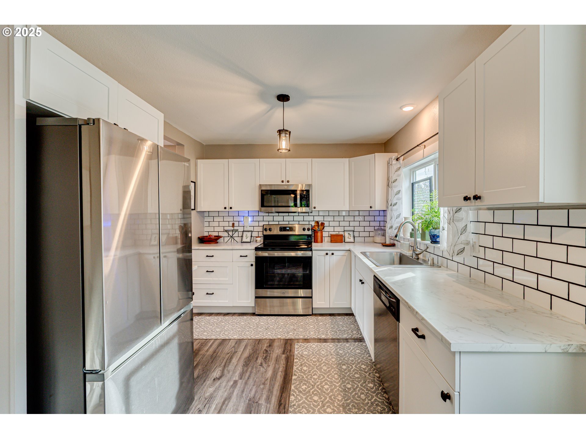 3632 Columbia Heights Road Longview, WA 98632 - Photo 5 of 31