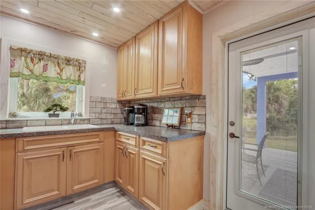 $3,200 | 64 Northeast Acacia Trail, Jensen Beach, FL 34957