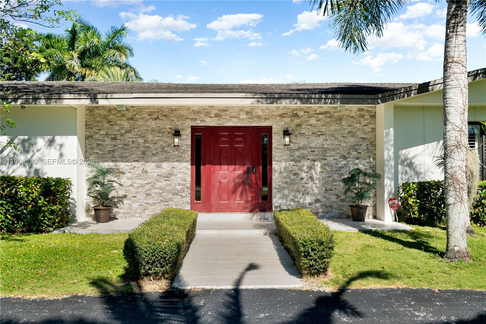 19305 Southwest 312th Street Homestead, FL 33030 - Photo 6 of 41