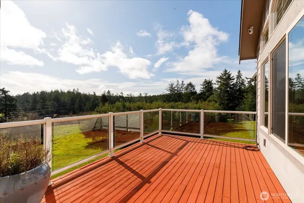 $1,185,000 | 650 North Skymeadow Drive, Coupeville, WA 98239