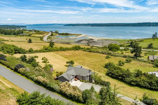 $1,185,000 | 650 North Skymeadow Drive, Coupeville, WA 98239