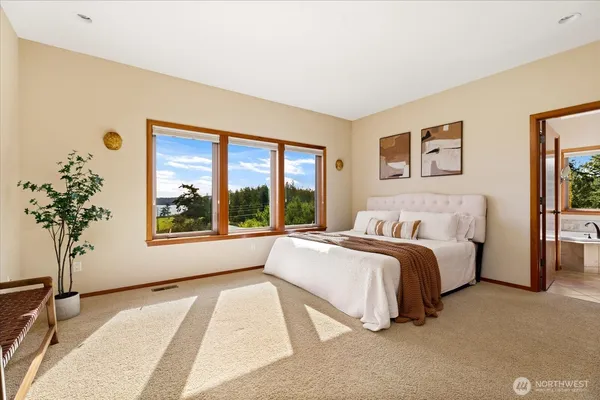$1,185,000 | 650 North Skymeadow Drive, Coupeville, WA 98239