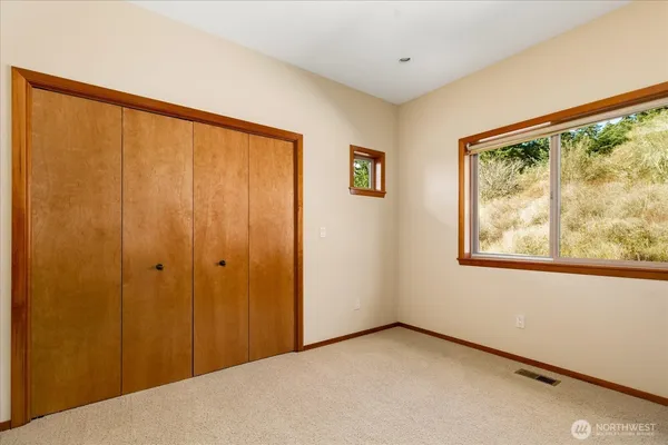 $1,185,000 | 650 North Skymeadow Drive, Coupeville, WA 98239