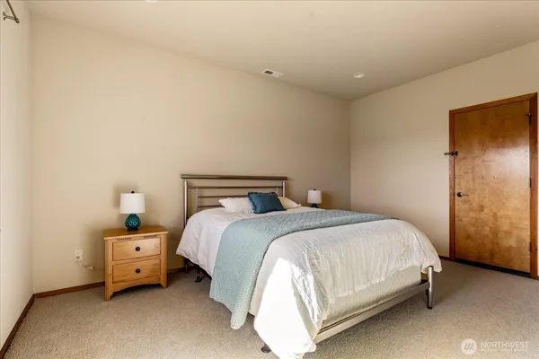 $1,185,000 | 650 North Skymeadow Drive, Coupeville, WA 98239