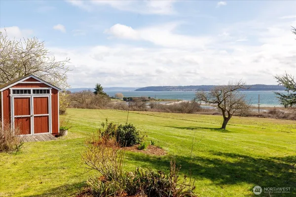 $1,185,000 | 650 North Skymeadow Drive, Coupeville, WA 98239