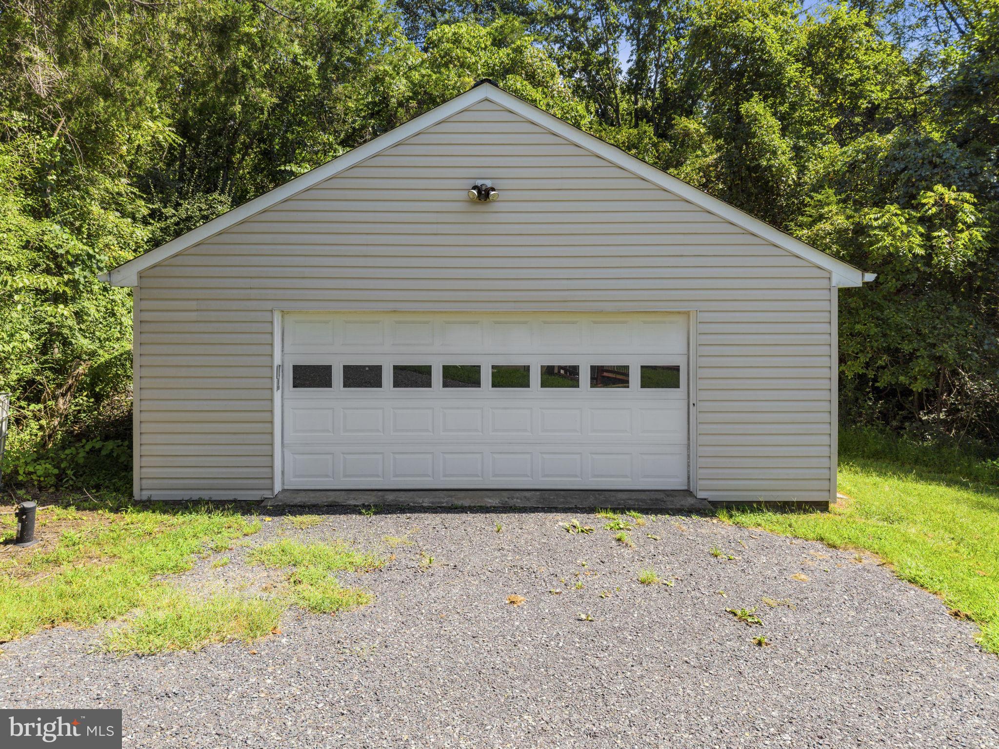 8265 Opal Road Warrenton, VA 20186 - Photo 51 of 68 Gallery Image 51