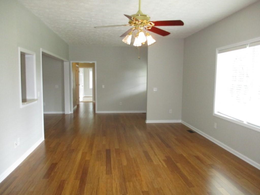 325 Farms Bridge Road Inman, SC 29349 - Photo 3 of 25