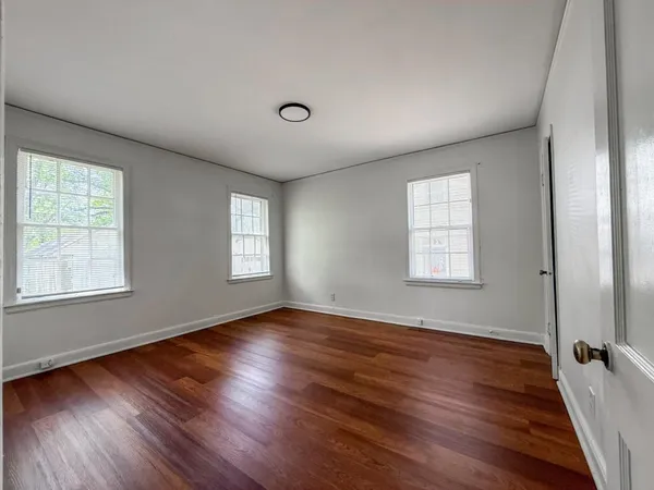 $900 | 3443 Douglass Avenue, Memphis, TN 38111