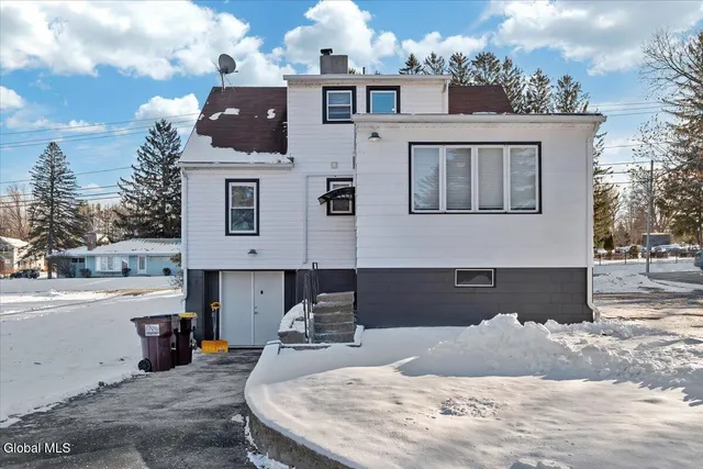 $450,000 | Undisclosed Address, North Greenbush, NY 12180