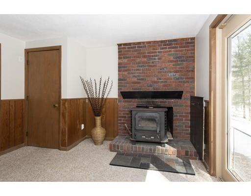 58 Deerfield Road Sharon, MA 02067 - Photo 8 of 28 Gallery Image 8