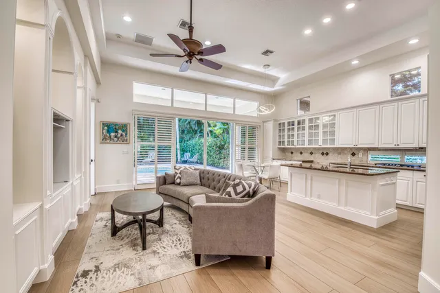 $1,999,000 | 61 Laguna Drive, Palm Beach Gardens, FL 33418