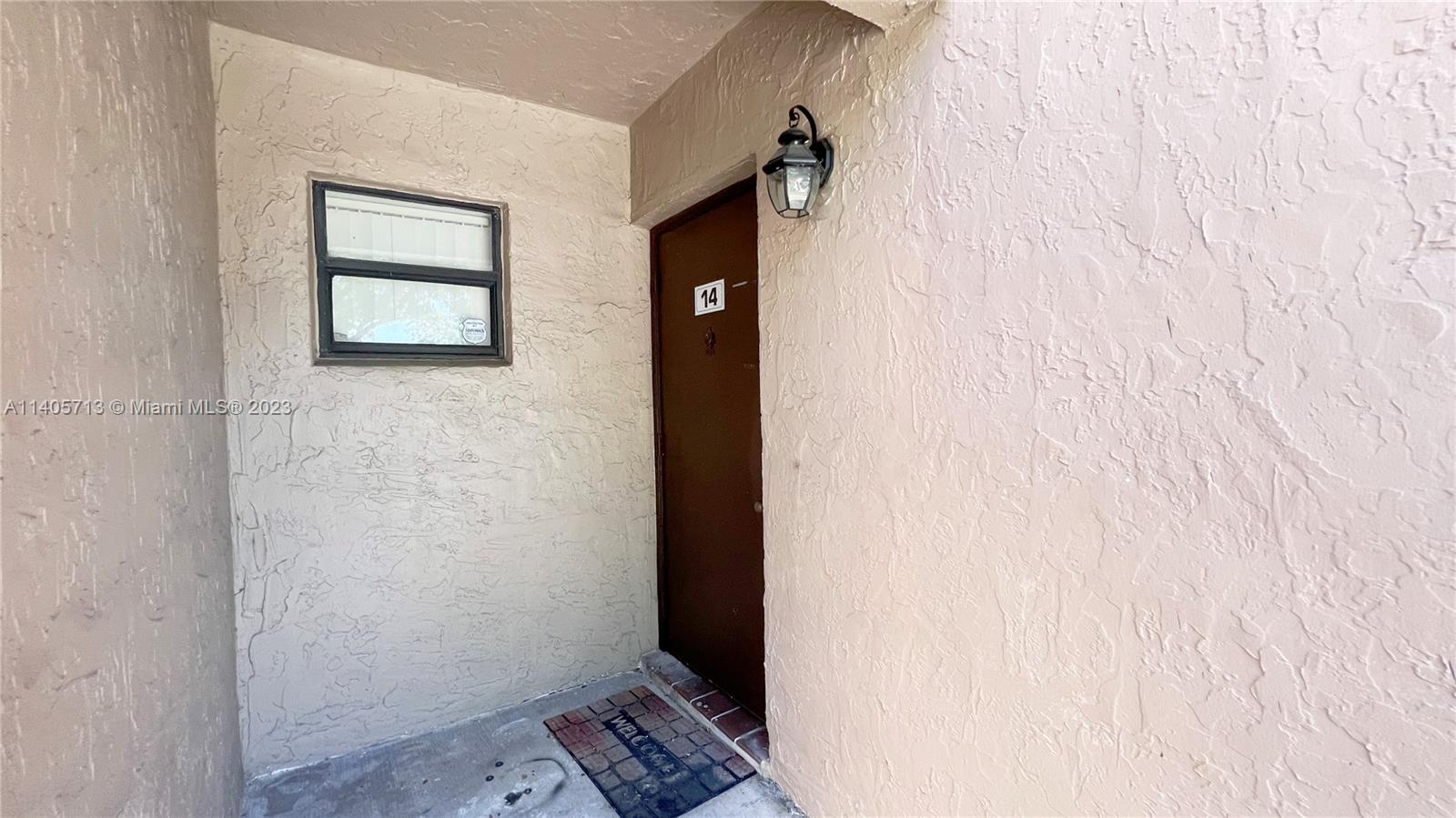 The Hammocks Miami, FL 33196 - Photo 3 of 20 a view of a bathroom