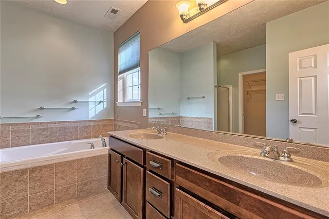 $369,000 | 402 South Shenandoah Drive, Latrobe, PA 15650