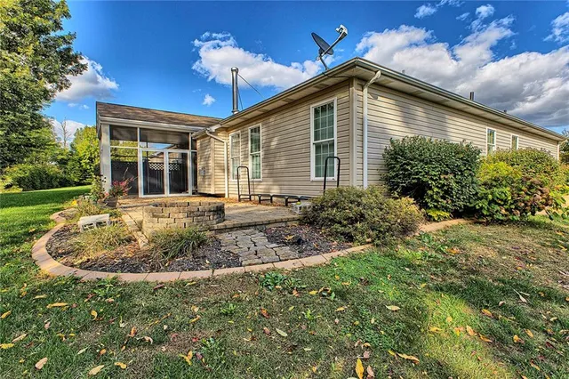 $369,000 | 402 South Shenandoah Drive, Latrobe, PA 15650