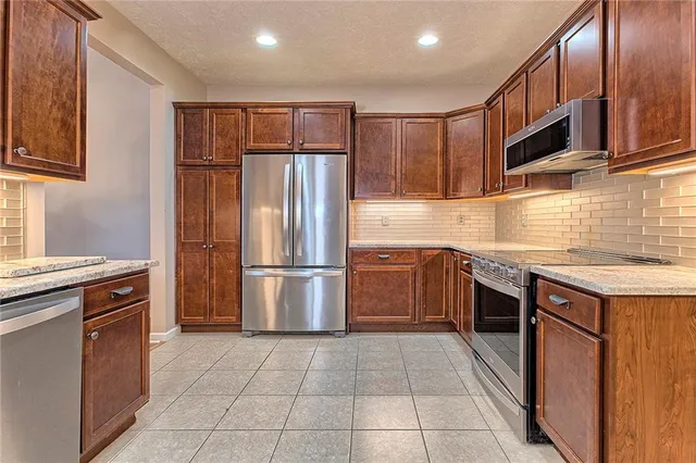 $369,000 | 402 South Shenandoah Drive, Latrobe, PA 15650