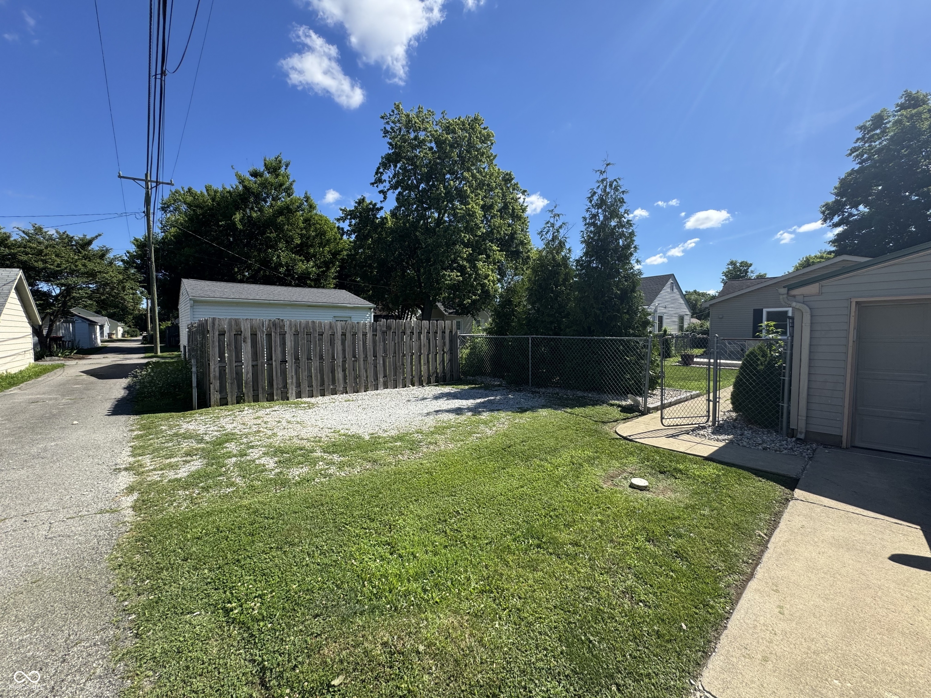 2216 Newton Street Columbus, IN 47201 - Photo 29 of 30