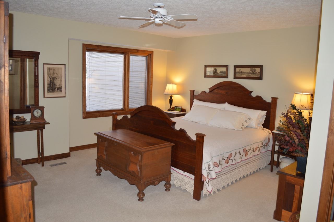 6453 Mission Ridge Traverse City, MI 49686 - Photo 13 of 25 1814124-12.JPG