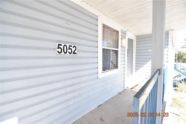 $1,595 | 5052 Terrace Club Lane, Unit 201, Tampa, FL 33617