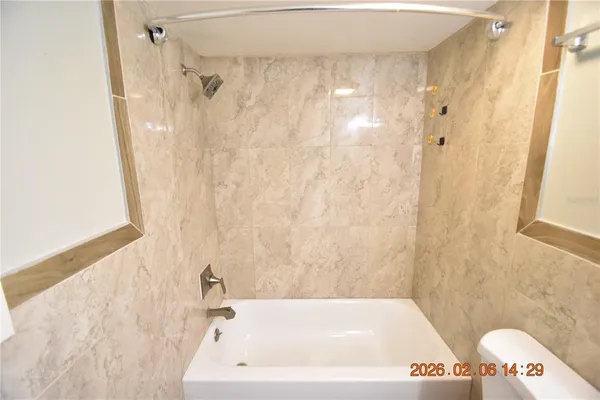 $1,595 | 5052 Terrace Club Lane, Unit 201, Tampa, FL 33617