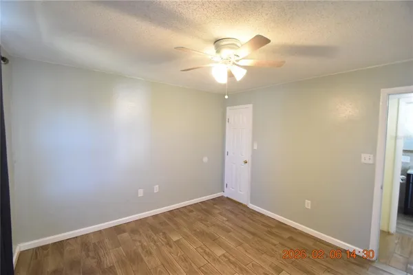 $1,595 | 5052 Terrace Club Lane, Unit 201, Tampa, FL 33617