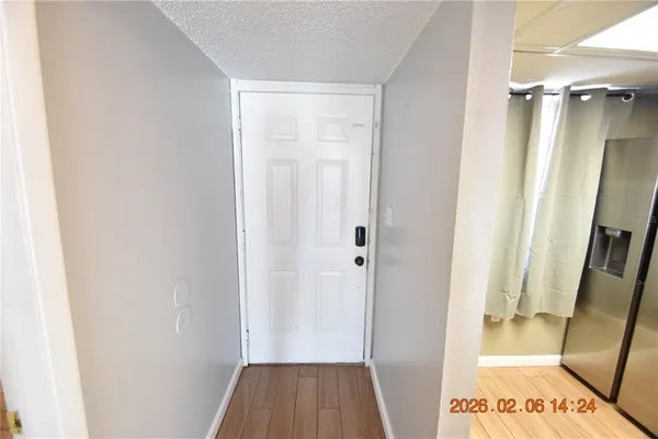 $1,595 | 5052 Terrace Club Lane, Unit 201, Tampa, FL 33617
