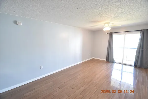 $1,595 | 5052 Terrace Club Lane, Unit 201, Tampa, FL 33617