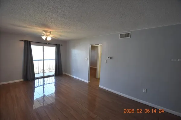 $1,595 | 5052 Terrace Club Lane, Unit 201, Tampa, FL 33617