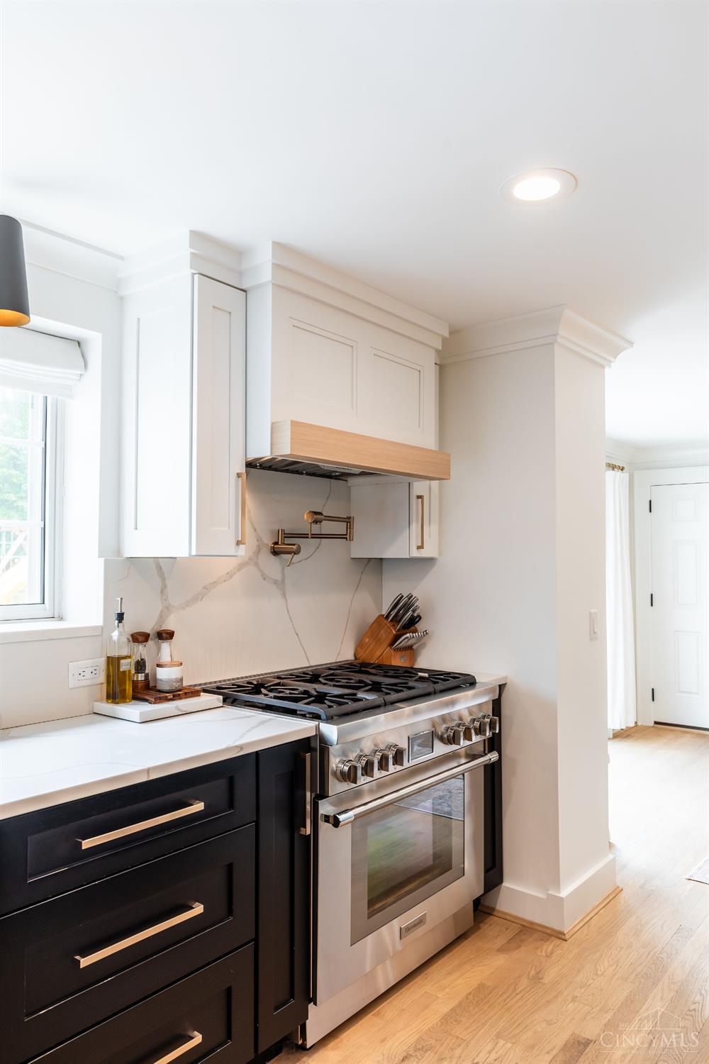 6550 Drake Road Cincinnati, OH 45243 - Photo 27 of 82 Gallery Image 27