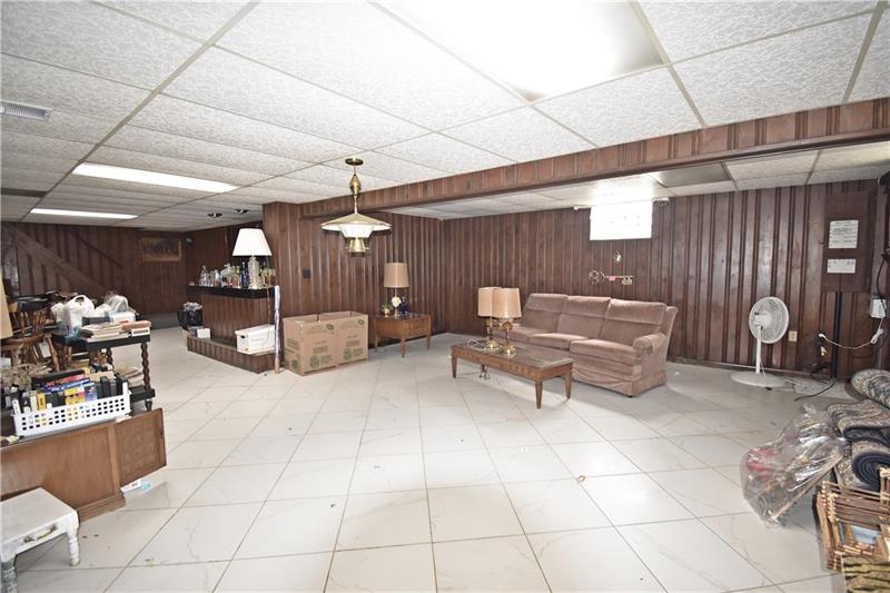 457 Horning Road Pittsburgh, PA 15236 - Photo 13 of 21 Gallery Image 13