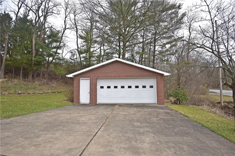 457 Horning Road Pittsburgh, PA 15236 - Photo 8 of 21 Gallery Image 8