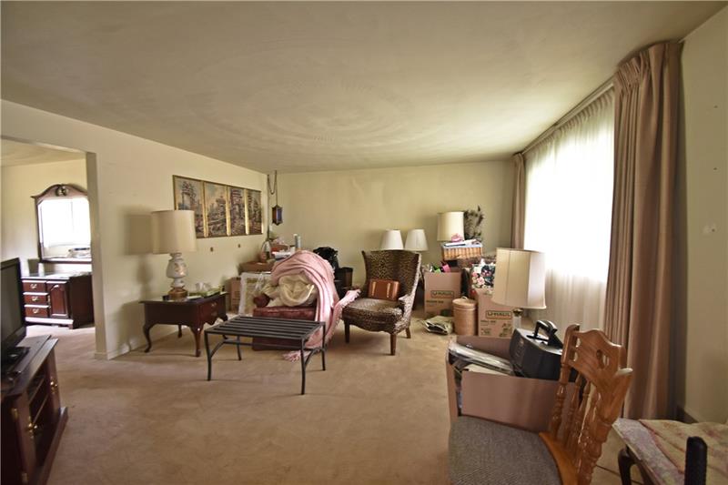 457 Horning Road Pittsburgh, PA 15236 - Photo 10 of 21 Gallery Image 10