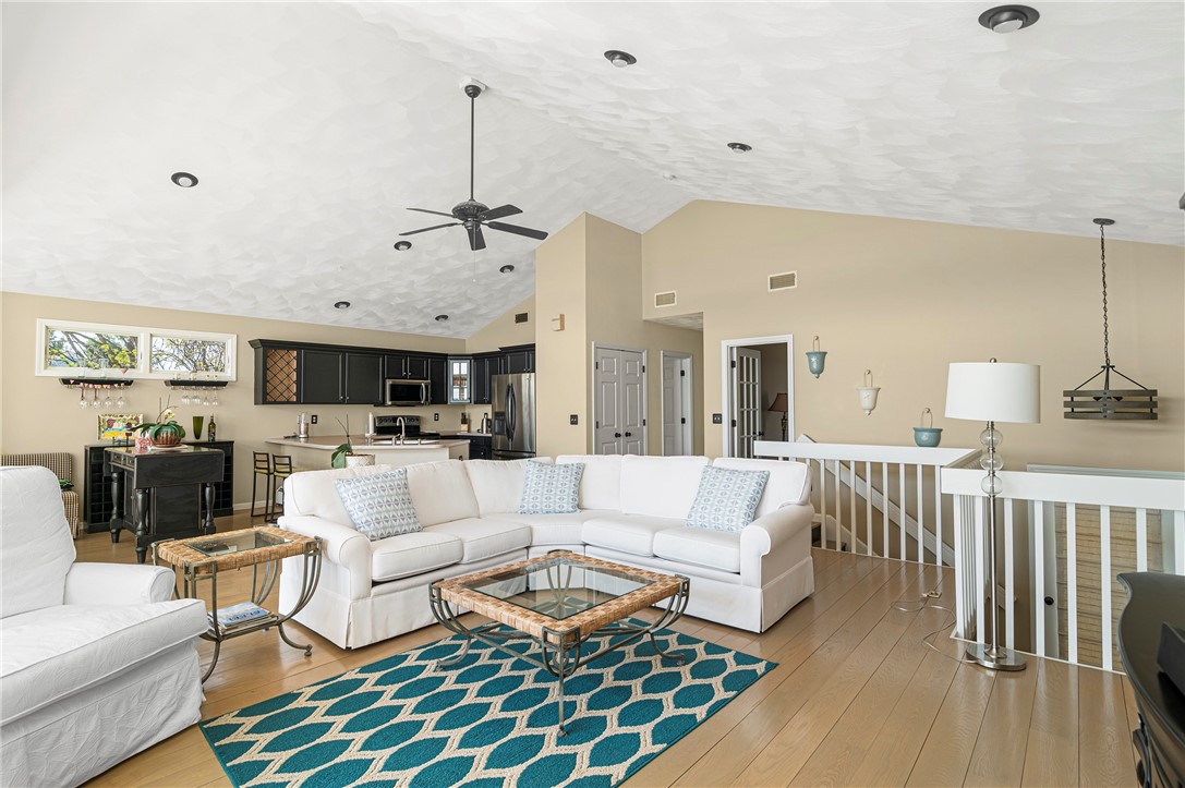 4540 Post Road Warwick, RI 02818 - Photo 4 of 40