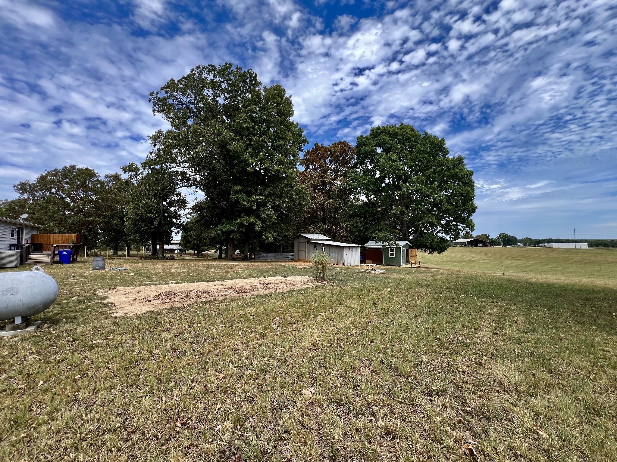 9712 Buttermilk Ridge Road Lawrenceburg, TN 38464 - Photo 38 of 48 The green outbuilding does not convey