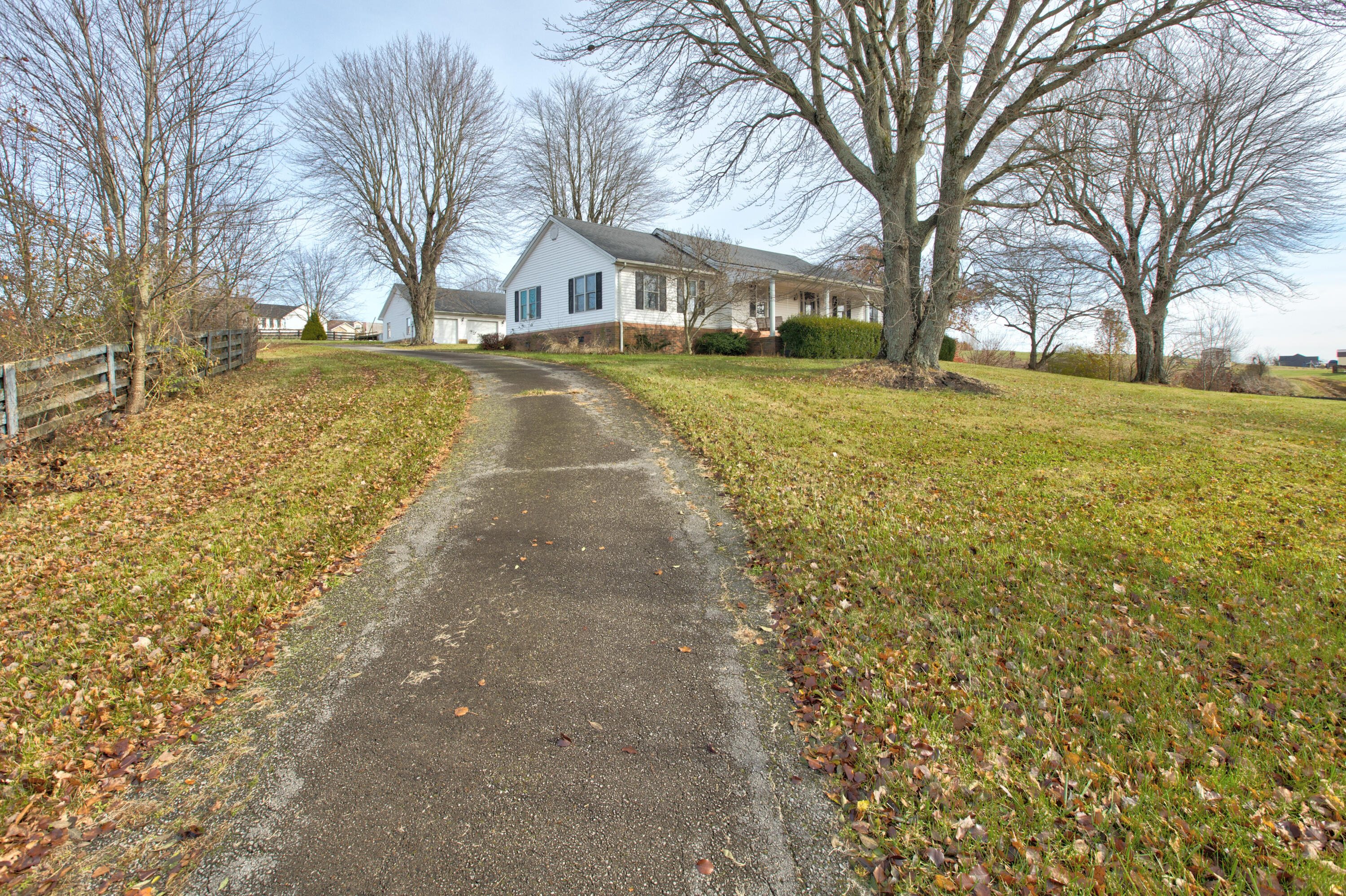2509 Howards Mill Road Mount Sterling, KY 40353 - Photo 5 of 31 261A6688_89_90