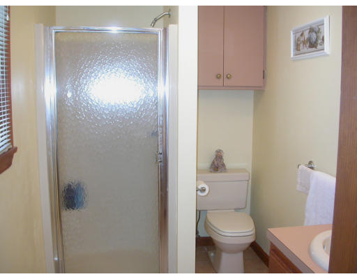 4 Sachem Road Woburn, MA 01801 - Photo 10 of 12