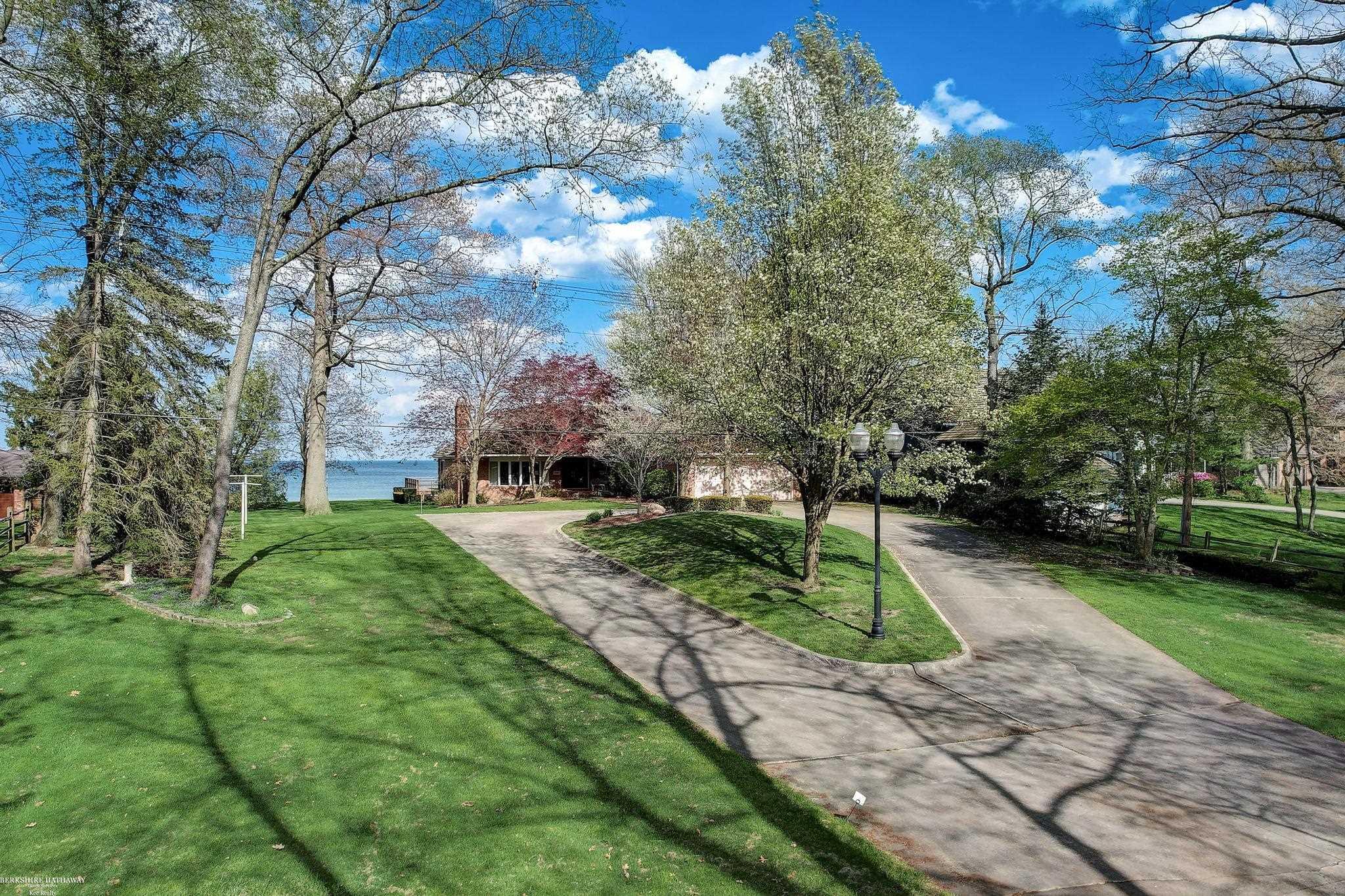 4880 Lakeshore Road Fort Gratiot, MI 48059 - Photo 50 of 69 50142242-ea133dc5-f390-4f9b-b574-53cb54250e4f.JPG