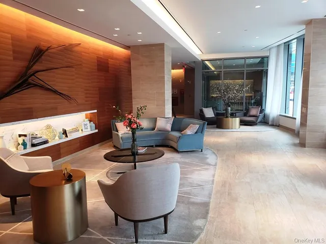 $838,000 | 138-35 39th Avenue, Unit 12F | Downtown Flushing