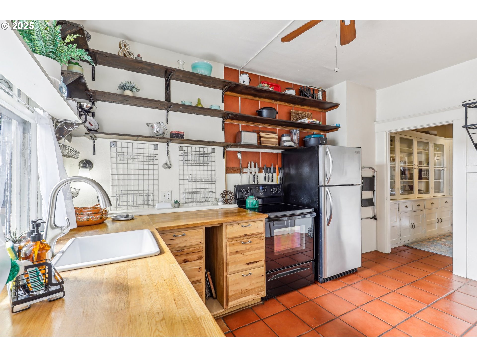 2058 Northwest Flanders Street, Unit 52 Portland, OR 97209 - Photo 12 of 25