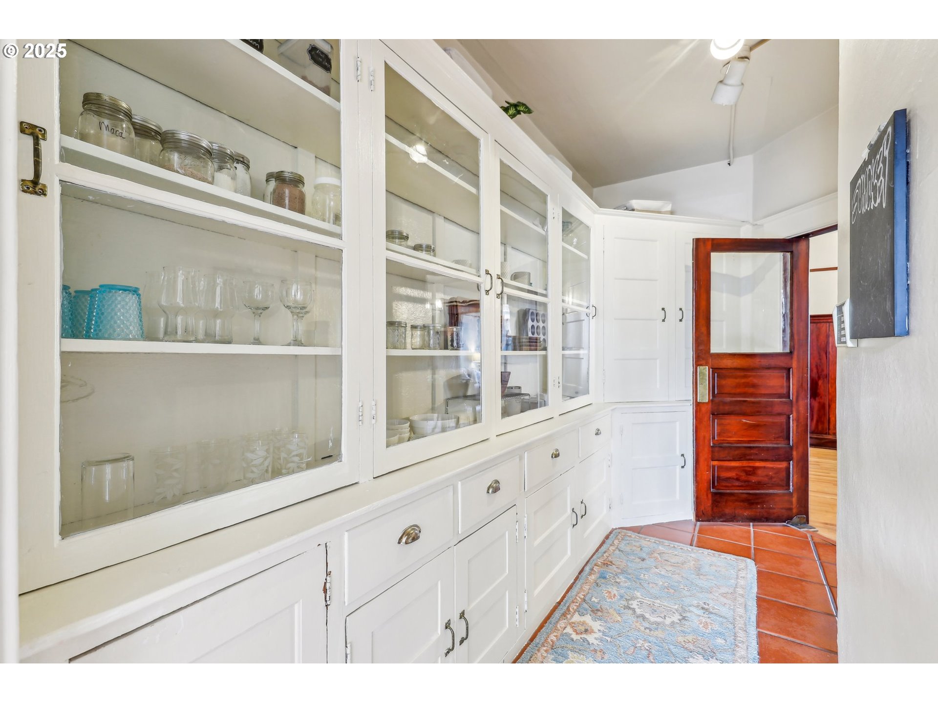 2058 Northwest Flanders Street, Unit 52 Portland, OR 97209 - Photo 17 of 25