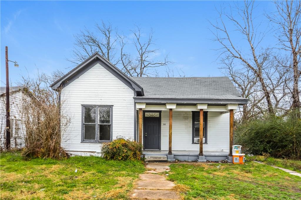 318 Durr Street Marlin, TX 76661 - Photo 1 of 16