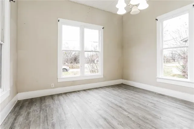 $69,900 | 318 Durr Street, Marlin, TX 76661