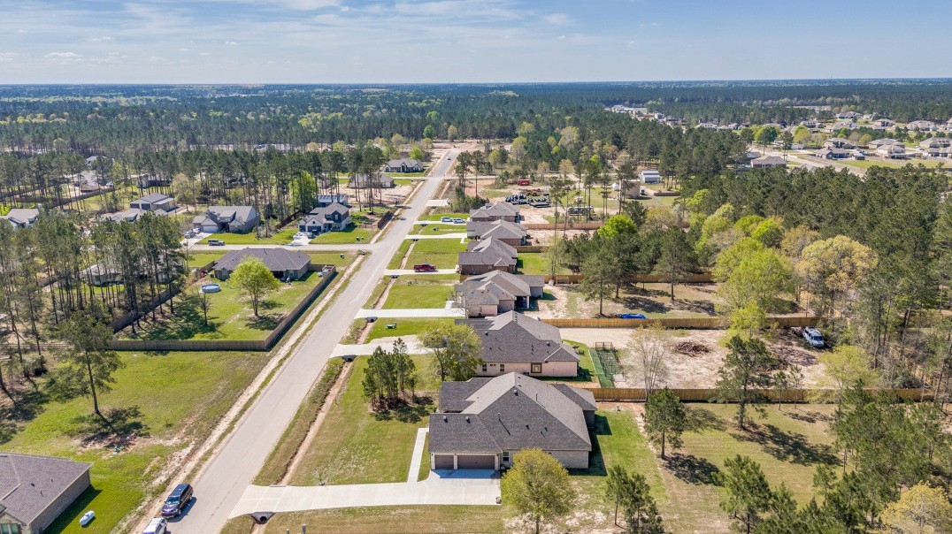 9741 Hardin Street Conroe, TX 77303 - Photo 4 of 25