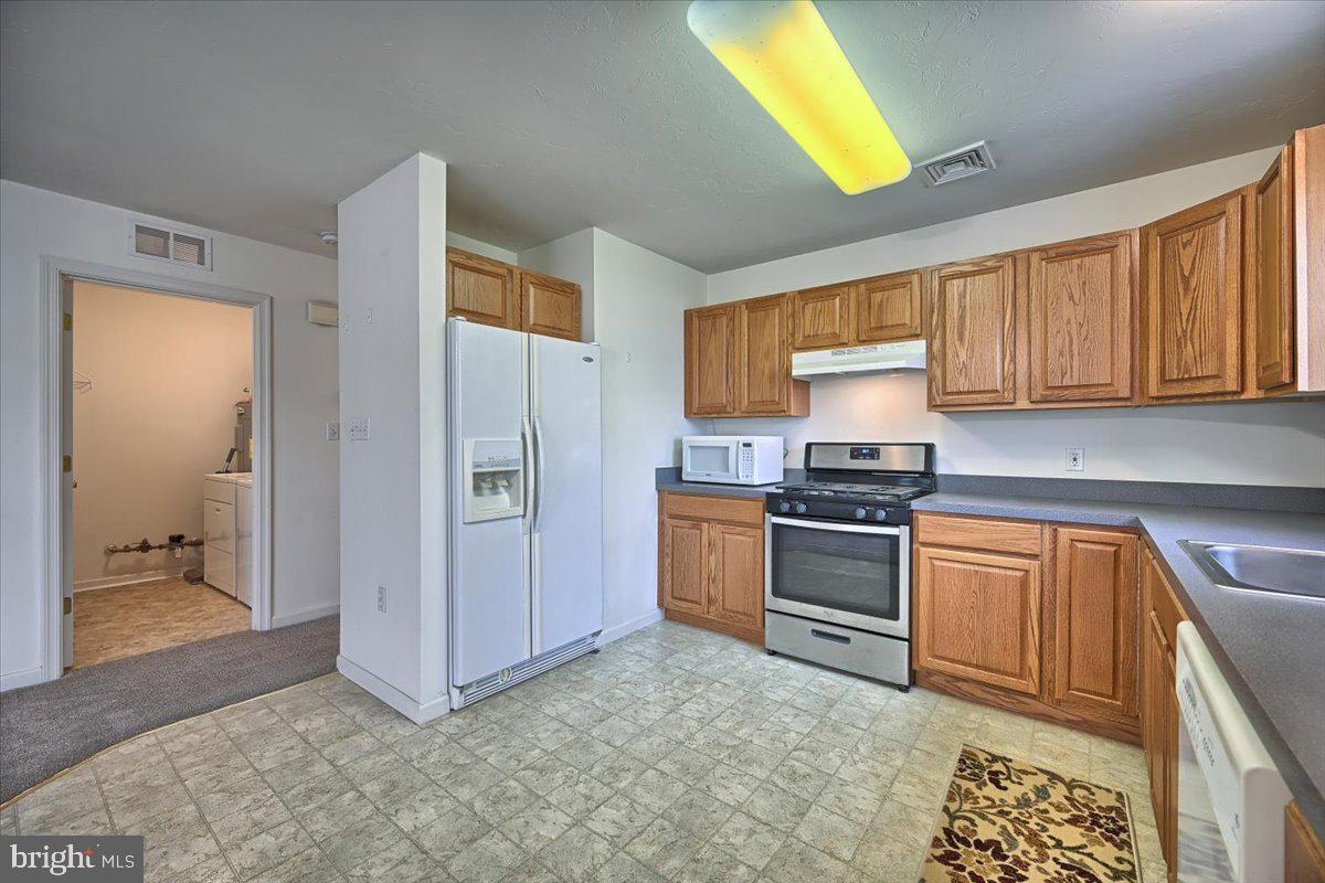 6774 Seneca Ridge Drive York, PA 17403 - Photo 14 of 31 Gallery Image 14